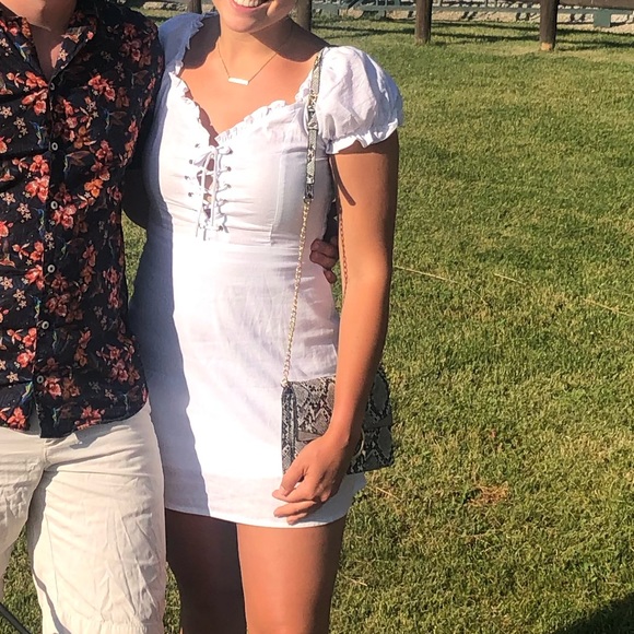 Linen Lux White Dress - Picture 3 of 4